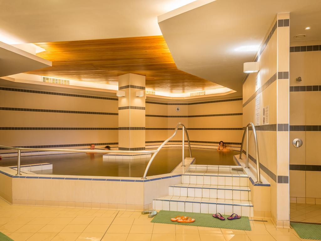 Ensana Bradet Hotel Совата Екстериор снимка